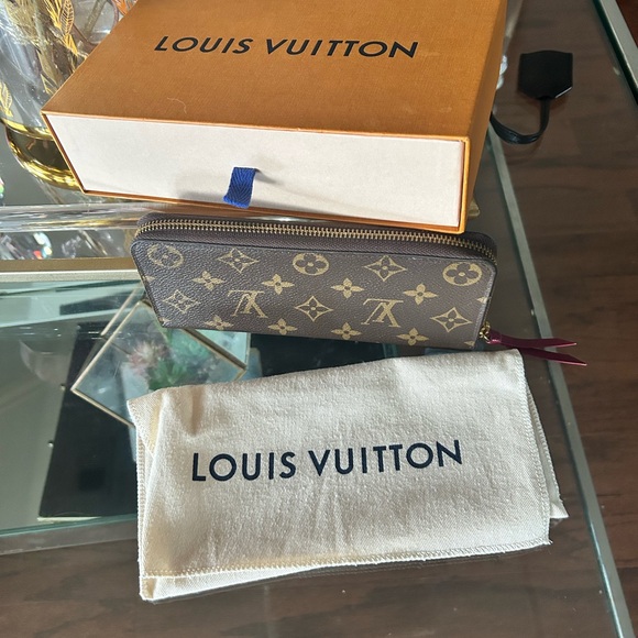 Louis Vuitton Brown and Gold Wallet - Picture 3 of 12
